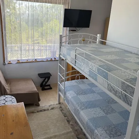 етаж от къща - желкови 바르나