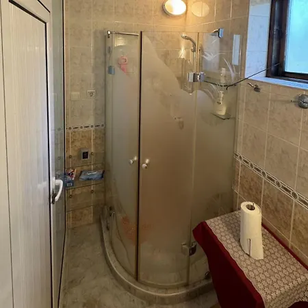 етаж от къща - желкови Pensionat Varna