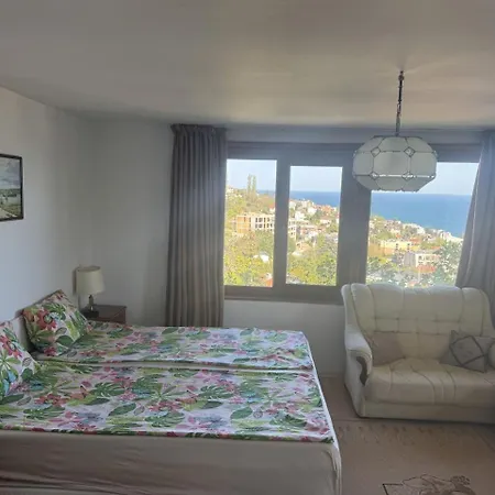 Pensionat етаж от къща - желкови